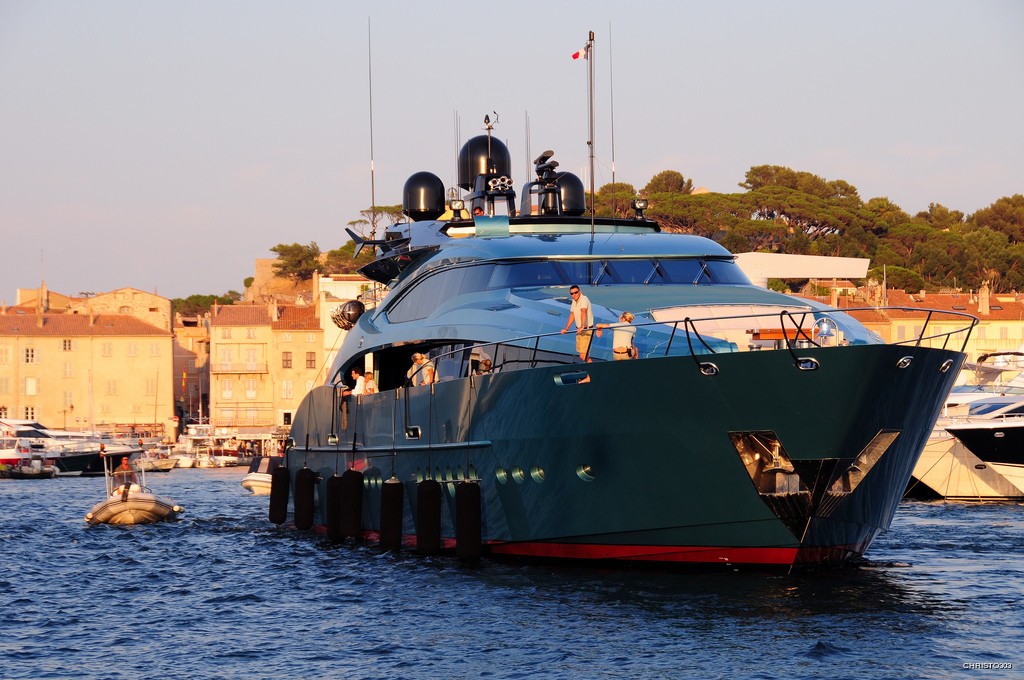 Yacht BLUE ICE, Palmer Johnson Yachts CHARTERWORLD Luxury Superyacht